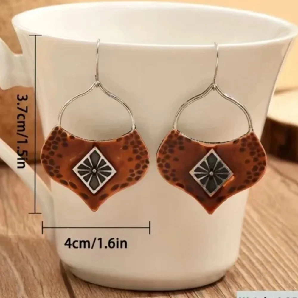NWT Vintage Style Bohemian Copper Tone and Silver Tone Pierced Earrings!